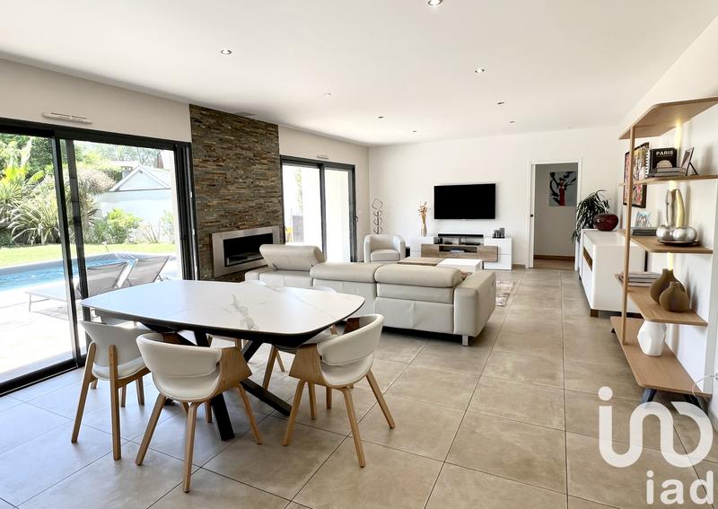 Maison - 189 m² - 7 pièces