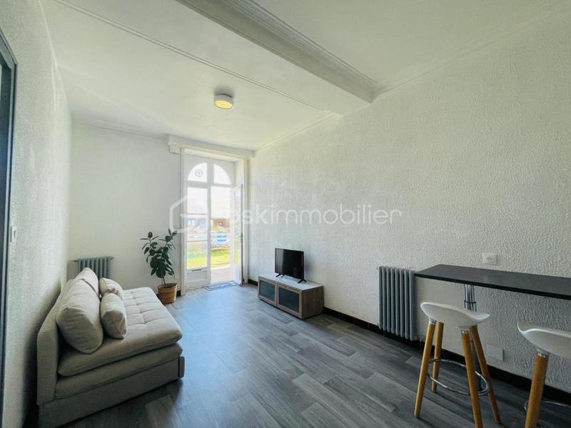 Hôtel particulier - 252 m² - 15 pièces