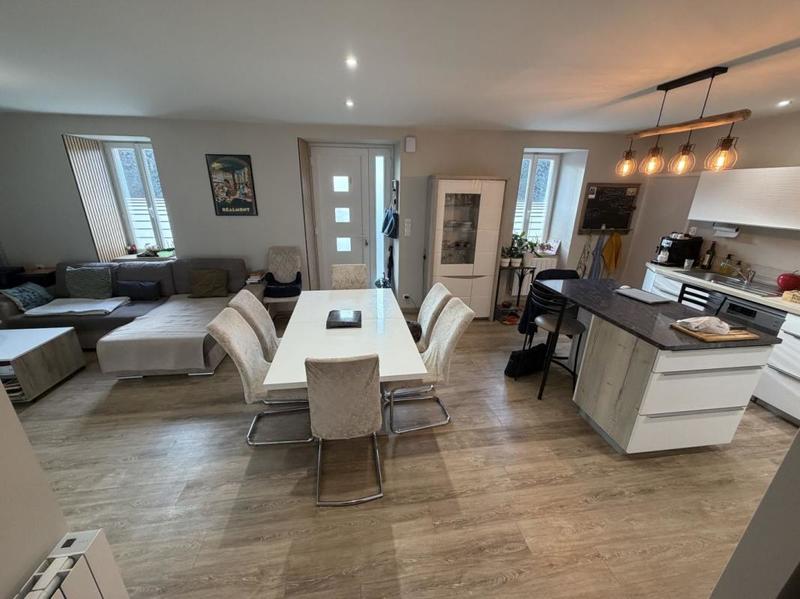 Appartement - 90 m² - 5 pièces