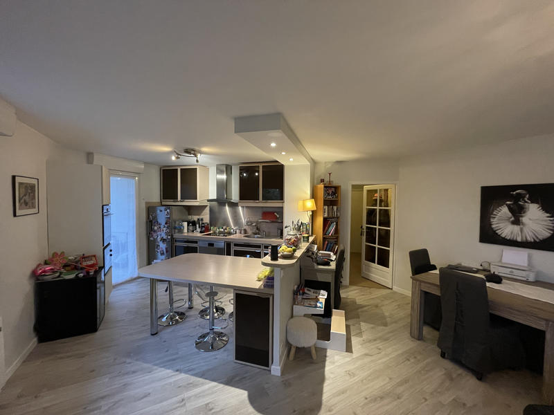 Appartement - 76 m² - 3 pièces