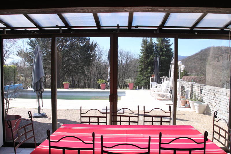 Villa - 153 m² - 6 pièces