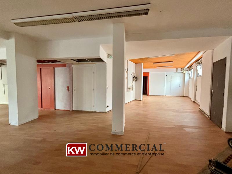 Local commercial - 174 m²