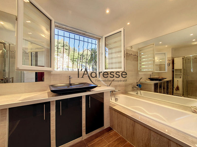 Villa - 120 m² - 5 pièces