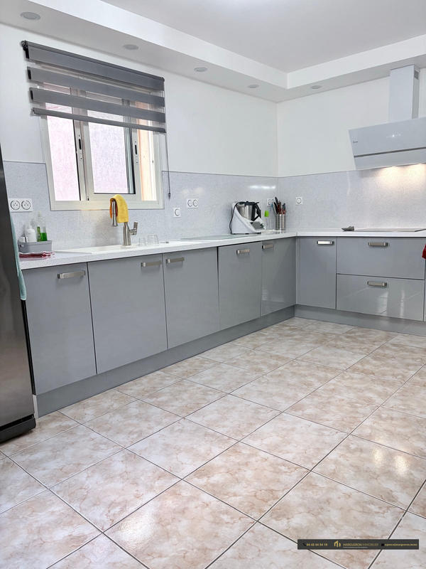 Villa - 100 m² - 4 pièces