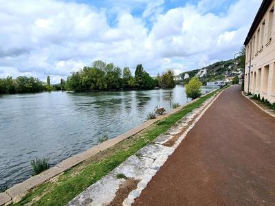 Maison - 94 m² - 5 pièces