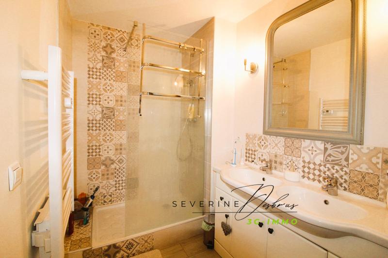 Appartement - 96 m² - 4 pièces