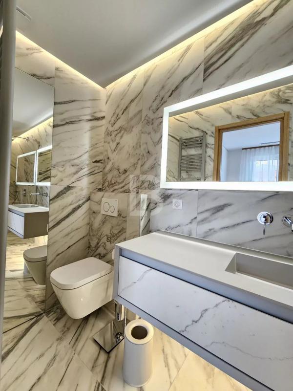 Appartement - 121 m² - 4 pièces