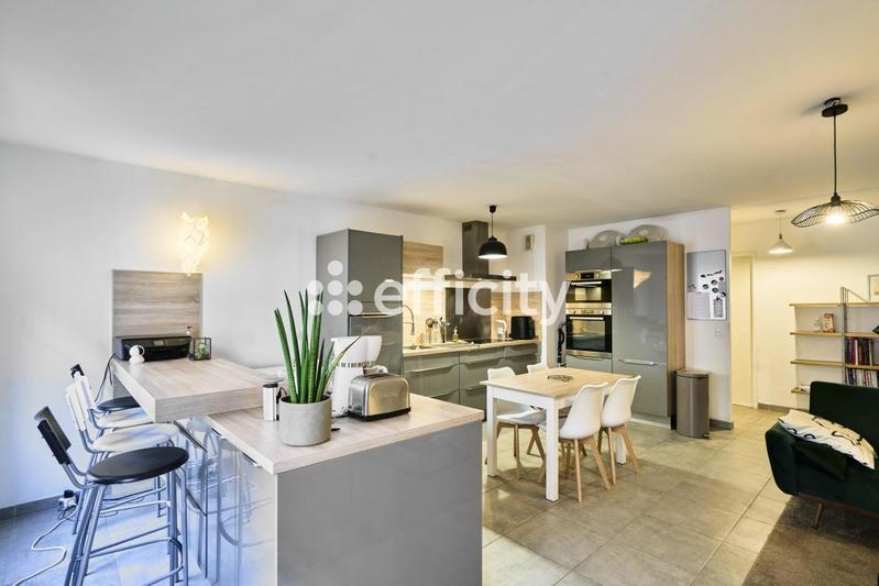 Appartement - 72 m² - 3 pièces