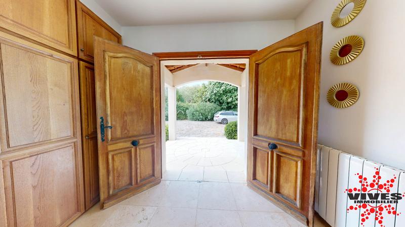 Maison - 288 m² - 10 pièces