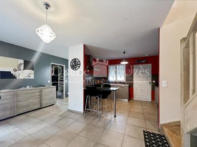 Maison - 107 m² - 5 pièces