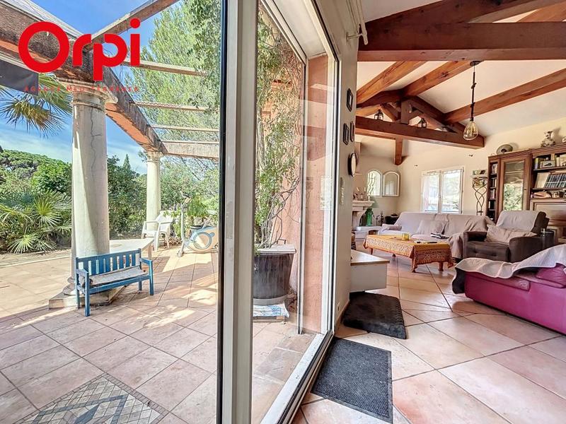 Villa - 252 m² - 5 pièces