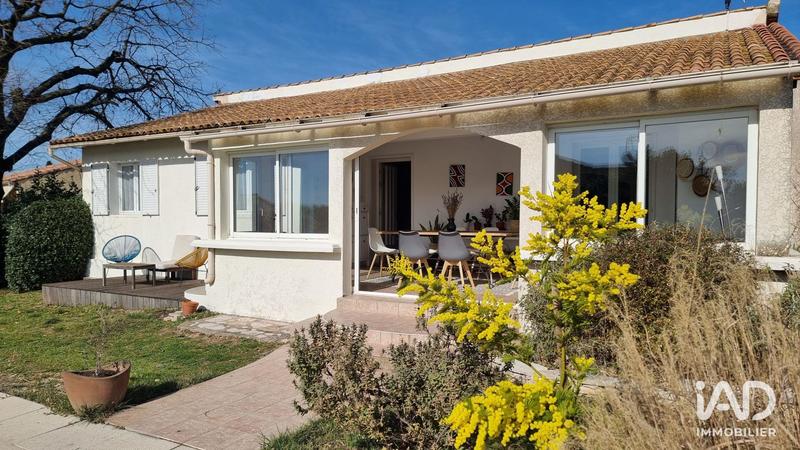 Maison - 90 m² - 5 pièces