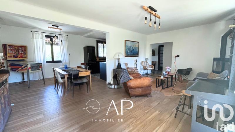 Maison - 181 m² - 7 pièces