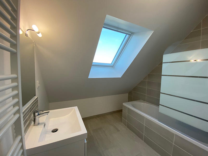 Maison - 95 m² - 4 pièces