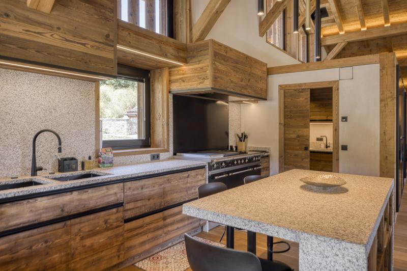 Châlet - 596 m² - 12 pièces