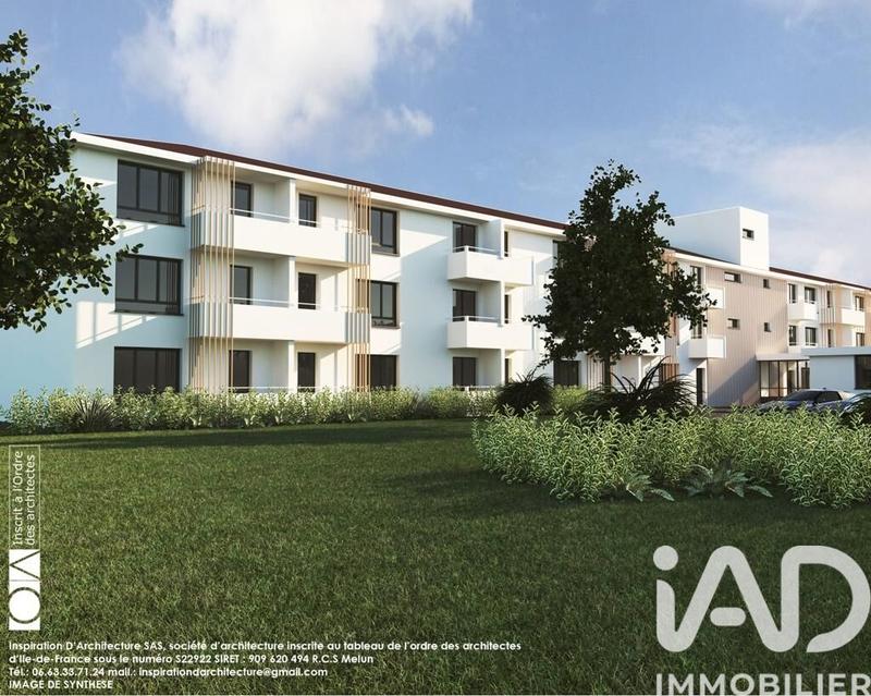 Immeuble - 2 200 m²