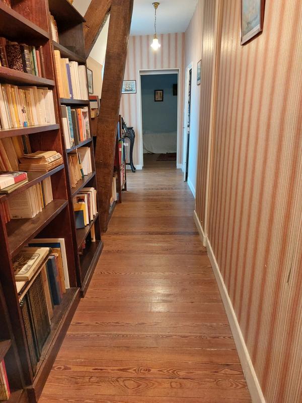 Maison - 301 m² - 10 pièces