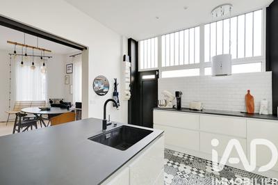 Loft - 148 m² - 5 pièces