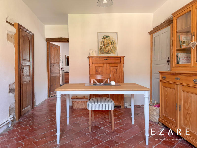 Maison - 380 m² - 11 pièces