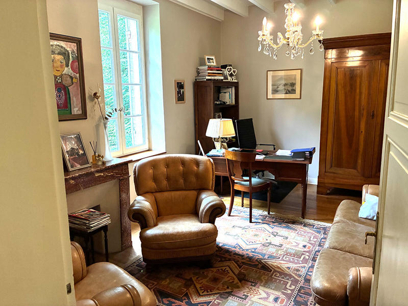 Maison - 200 m² - 7 pièces