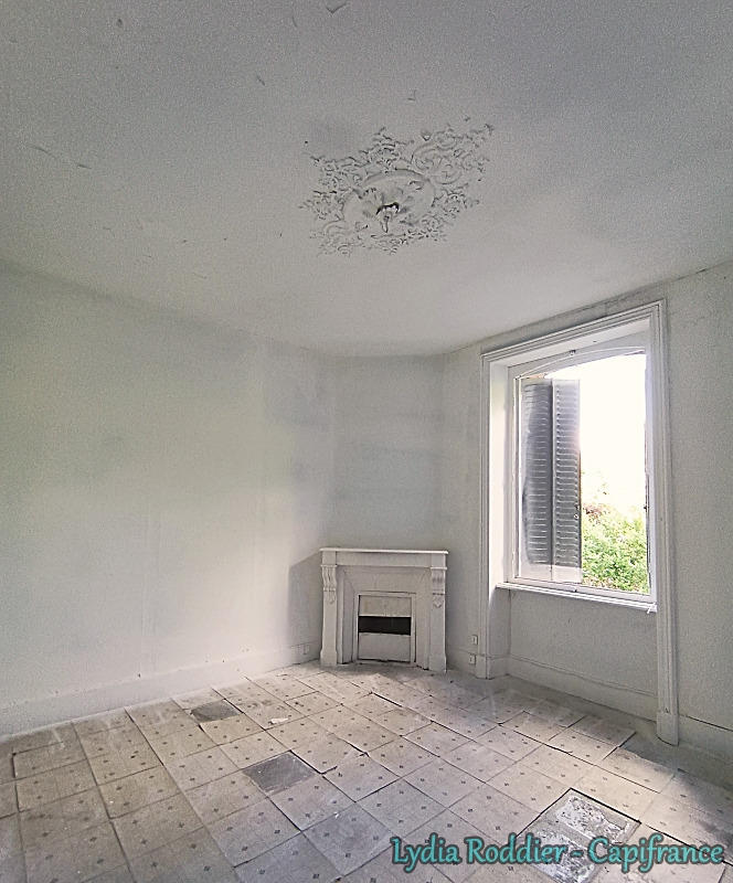 Immeuble - 243 m² - 15 pièces