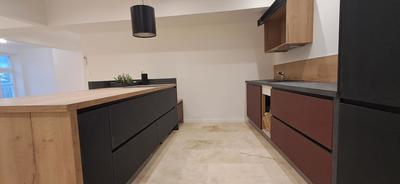 Appartement - 120 m² - 5 pièces