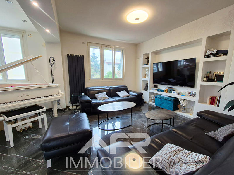 Maison - 155 m² - 5 pièces