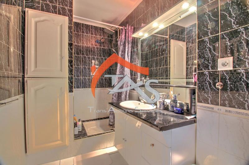 Appartement - 83 m² - 3 pièces