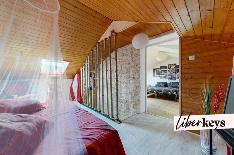 Maison - 180 m² - 5 pièces