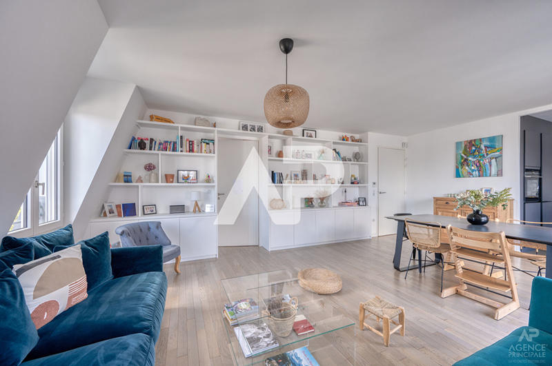 Appartement - 85 m² - 4 pièces