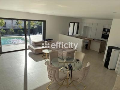 Villa - 130 m² - 4 pièces