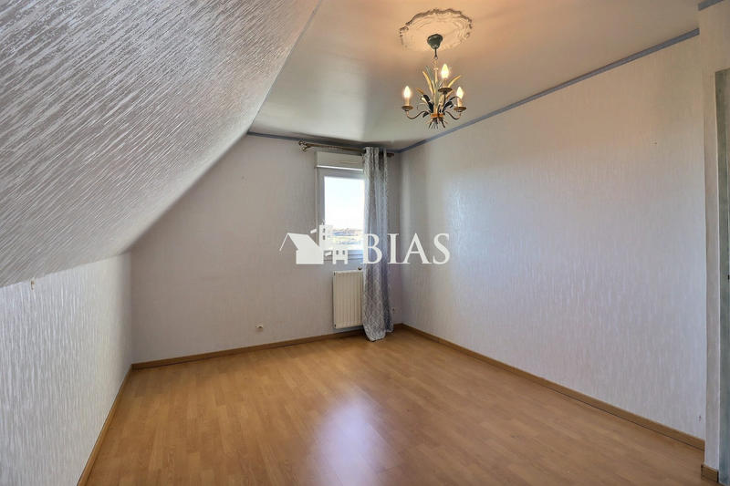 Maison - 106 m² - 5 pièces