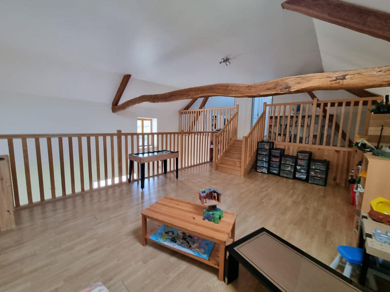 Maison - 232 m² - 8 pièces