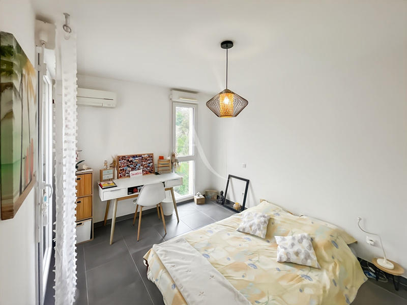 Appartement - 82 m² - 4 pièces