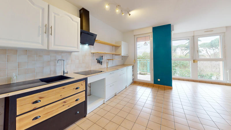 Appartement - 95 m² - 5 pièces