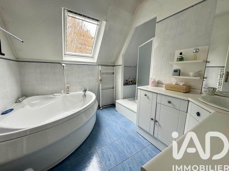 Maison - 101 m² - 5 pièces