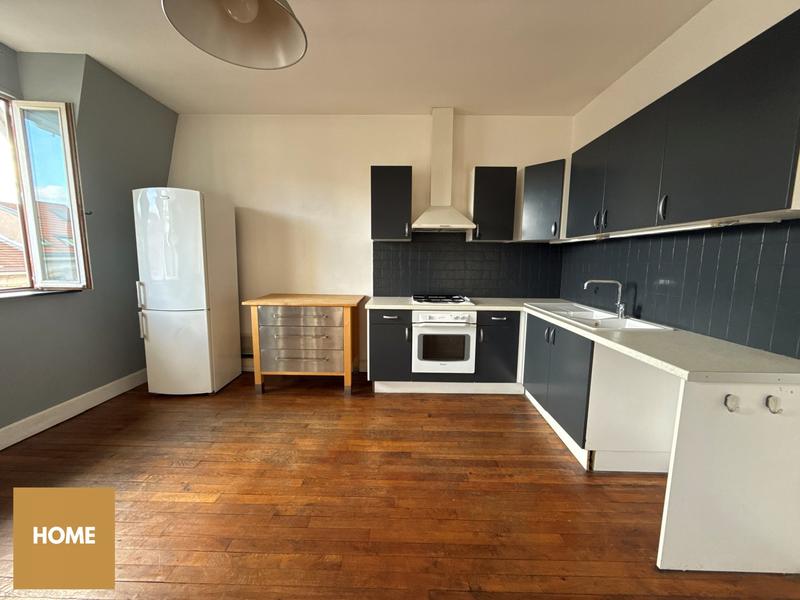 Appartement - 94 m² - 4 pièces