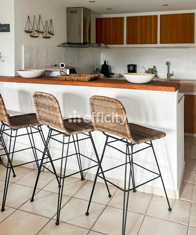 Villa - 179 m² - 7 pièces