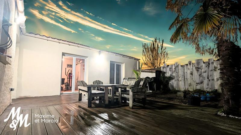 Maison - 99 m² - 5 pièces