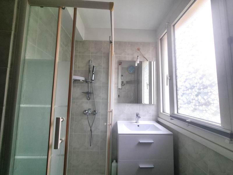 Appartement - 9 m² - 3 pièces