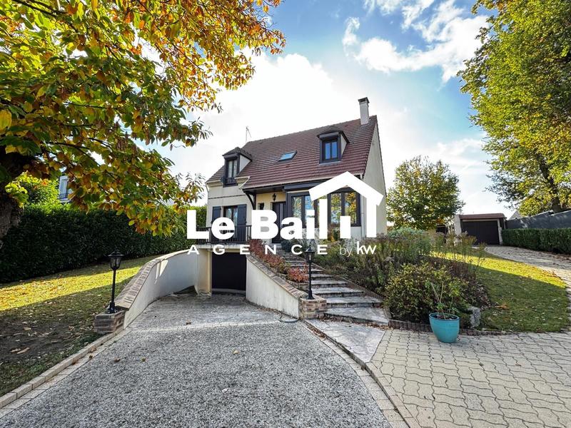 Maison - 115 m² - 6 pièces