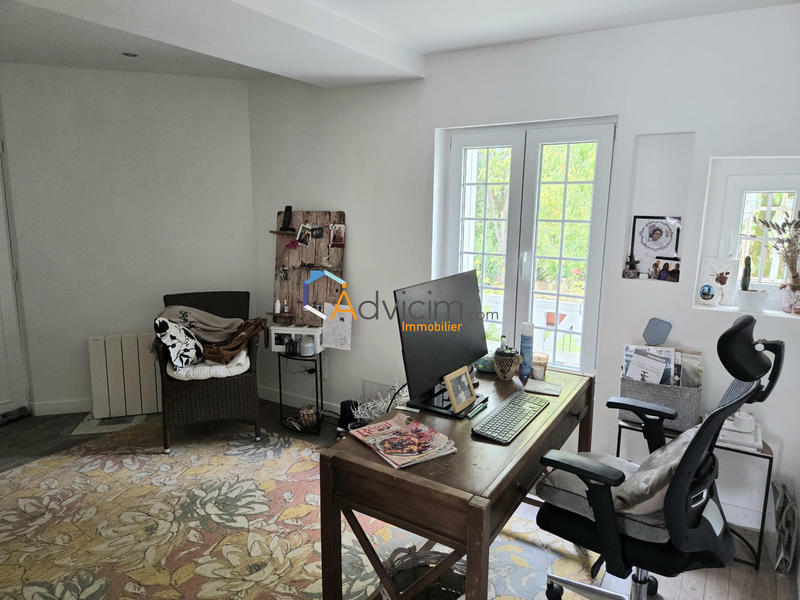 Maison - 233 m² - 8 pièces