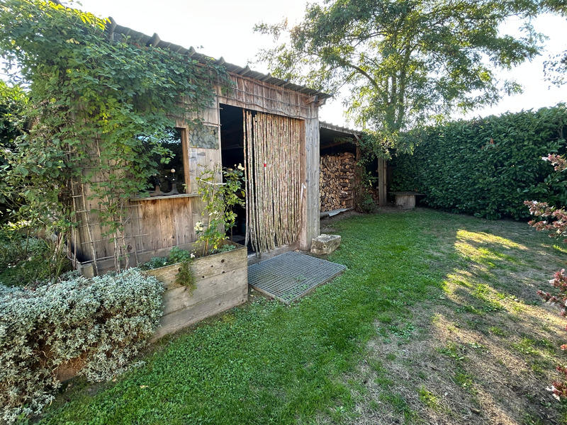 Maison - 202 m² - 6 pièces