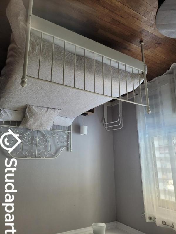 Chambre - 14 m² - 1 pièce