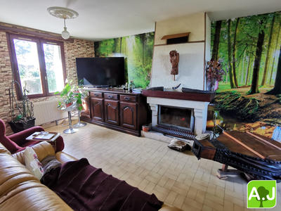 Maison - 90 m² - 5 pièces