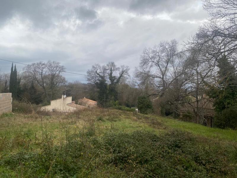 Terrain constructible - 600 m²