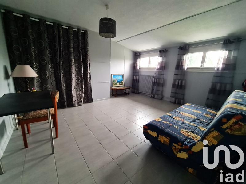 Maison - 215 m² - 7 pièces