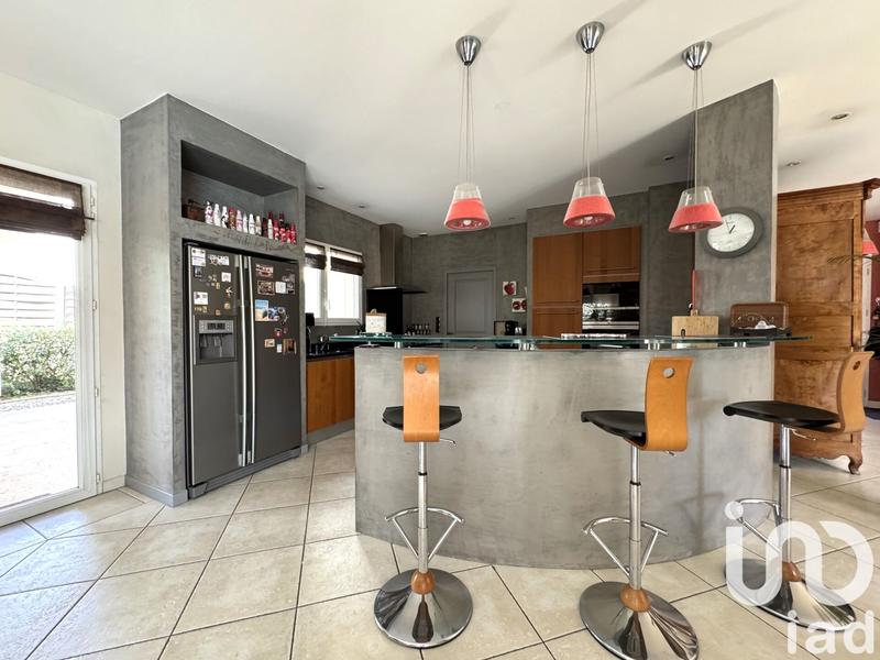 Maison de maîtres - 260 m² - 10 pièces