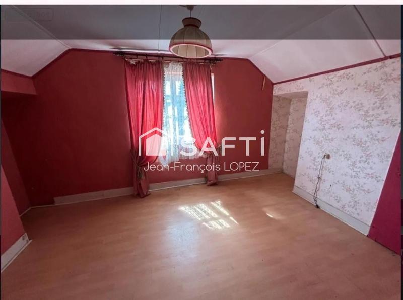 Maison - 90 m² - 5 pièces