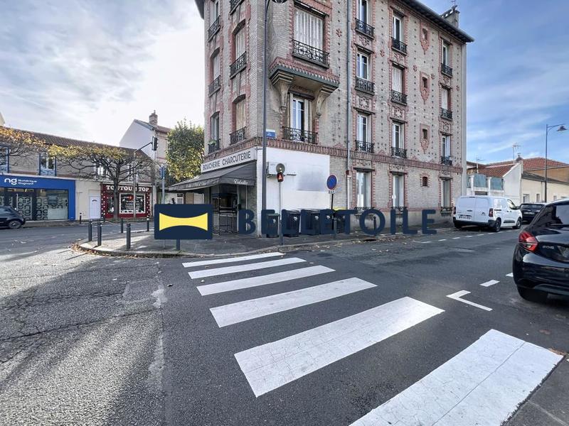 Local commercial - 84 m²